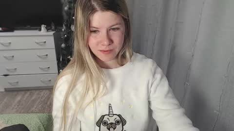 Snapshot of melissa__ray chatting on 01-24-25, 08:22 Melissa  Ray online show from 01-24-25, 08:22