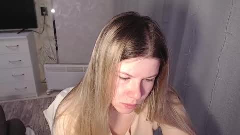 Snapshot of melissa__ray chatting on 01-28-25, 02:32 Melissa  Ray online show from 01-28-25, 02:32