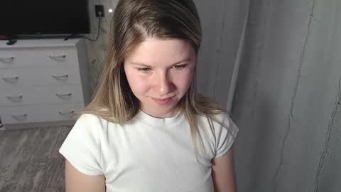 Snapshot of melissa__ray chatting on 02-07-25, 05:29 Melissa  Ray online show from 02-07-25, 05:29