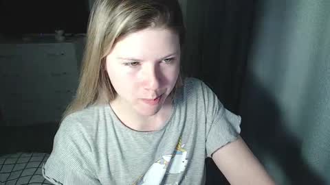 Snapshot of melissa__ray chatting on 03-04-25, 04:41 Melissa  Ray online show from 03-04-25, 04:41