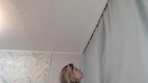 Snapshot of melissa__ray chatting on 03-07-25, 02:36 Melissa  Ray online show from 03-07-25, 02:36