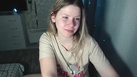 Snapshot of melissa__ray chatting on 03-09-25, 09:03 Melissa  Ray online show from 03-09-25, 09:03