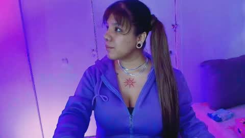 Snapshot of melissa_adamsxxx chatting on 05-27-26, 11:40 Lissa online show from 05-27-26, 11:40