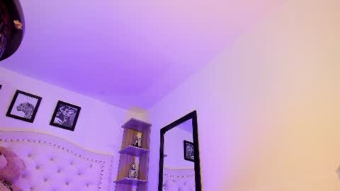 Snapshot of melissa_ebony_ chatting on 07-12-26, 10:34 Melissa E. online show from 07-12-26, 10:34