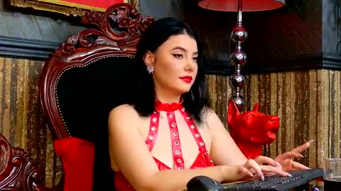 Snapshot of melissa_glow chatting on 11-17-25, 11:38 Melissa online show from 11-17-25, 11:38