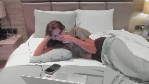 melissa_main online show from 04-15-26, 01:51