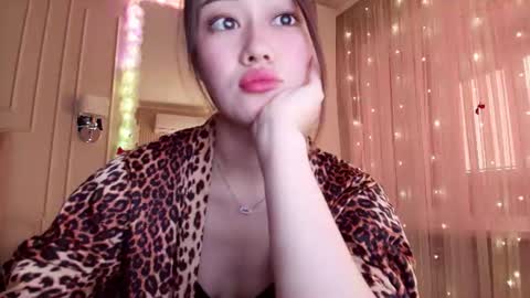 Lisaa online show from 07-13-26, 04:15