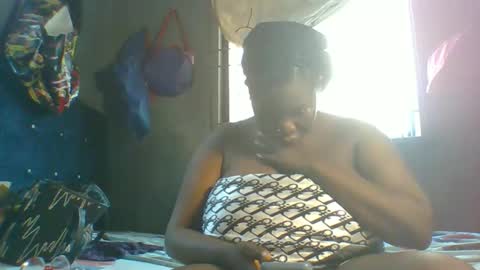 Melissa  online show from 05-13-26, 07:39