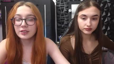 Snapshot of melissapristine chatting on 02-19-26, 02:35 Mel online show from 02-19-26, 02:35