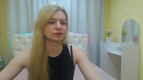 Snapshot of melissatylerbb chatting on 05-20-26, 05:24 Melissa online show from 05-20-26, 05:24