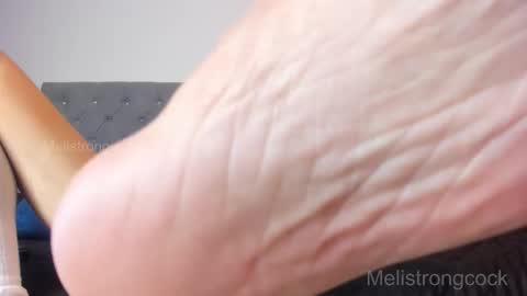 Meli    online show from 11-09-25, 10:19