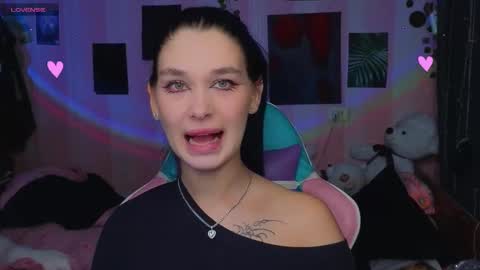 Snapshot of mella_freya chatting on 09-15-25, 10:10 Freya IM NONUDE online show from 09-15-25, 10:10