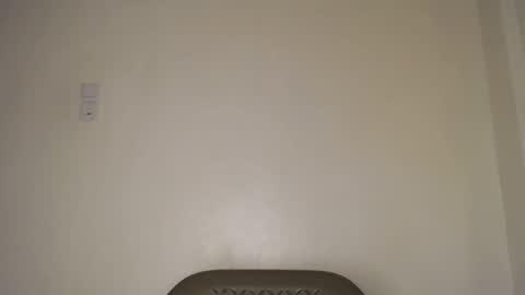 Snapshot of mellanin_pretty_ chatting on 12-12-24, 01:43 . online show from 12-12-24, 01:43