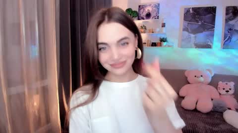 Tessa online show from 03-04-26, 03:23