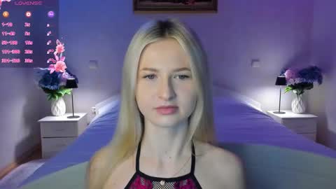 Snapshot of mellina_tey chatting on 01-17-26, 06:22 Mellina online show from 01-17-26, 06:22