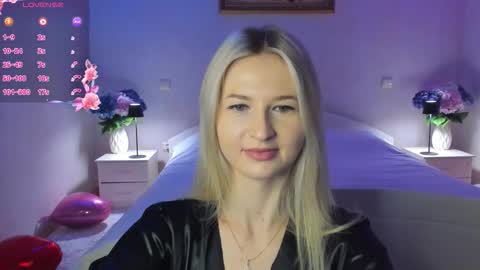 Snapshot of mellina_tey chatting on 02-17-26, 08:26 Mellina online show from 02-17-26, 08:26