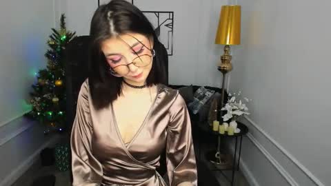 mellsawertyq online show from 12-19-25, 07:32