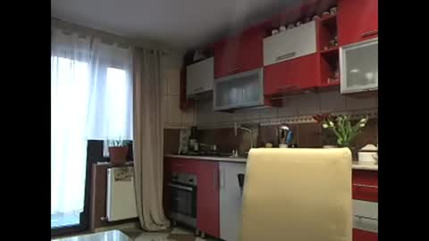 Melly online show from 02-28-25, 07:37