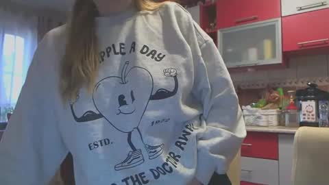 Melly online show from 03-10-25, 10:37