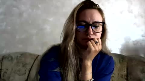Melly online show from 07-29-26, 07:06