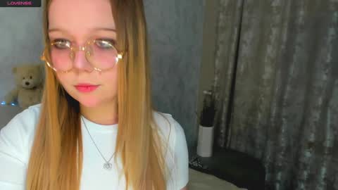 MelMooon online show from 01-14-25, 05:23