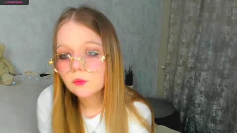 MelMooon online show from 01-29-25, 04:52