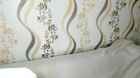 MelMooon online show from 11-06-25, 01:45