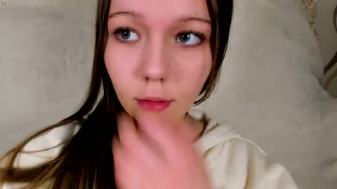 MelMooon online show from 02-21-26, 06:09