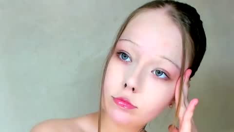 Snapshot of melmooon chatting on 07-29-26, 10:19 MelMooon online show from 07-29-26, 10:19