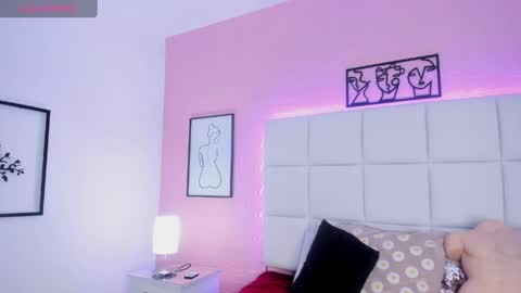 MELODDY PARKERR online show from 04-02-26, 08:39