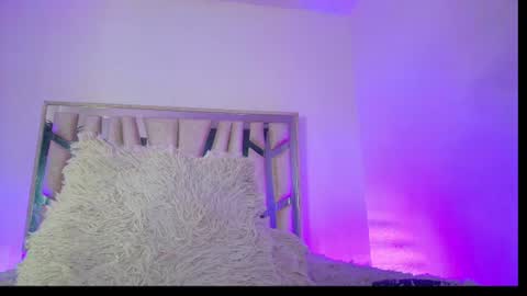 Snapshot of melody__77 chatting on 07-18-26, 09:02 online show from 07-18-26, 09:02