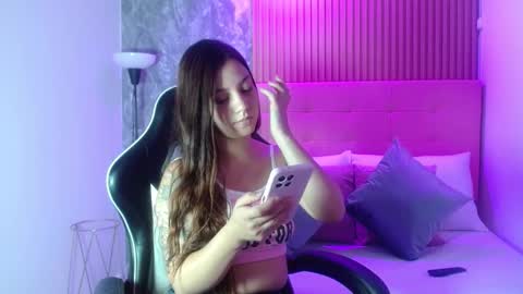 Melody online show from 09-22-25, 05:59