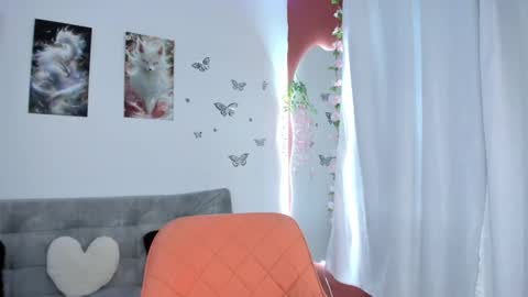 melody_cute10 online show from 02-19-26, 02:13