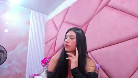 Snapshot of melodysmithass chatting on 04-30-26, 03:35 Melodysmithass online show from 04-30-26, 03:35