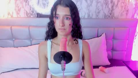 Snapshot of melodyy_sweety chatting on 10-12-25, 03:38 Melody online show from 10-12-25, 03:38