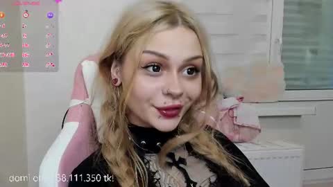 Snapshot of melonipinkbb chatting on 07-03-26, 06:03 MELONI online show from 07-03-26, 06:03