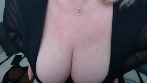 melyssamilfxxx online show from 02-18-26, 04:19