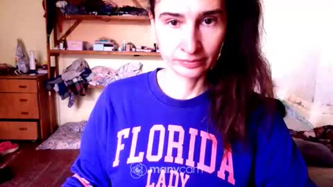 Snapshot of memorningdew chatting on 09-20-25, 09:10 Yummygirl online show from 09-20-25, 09:10