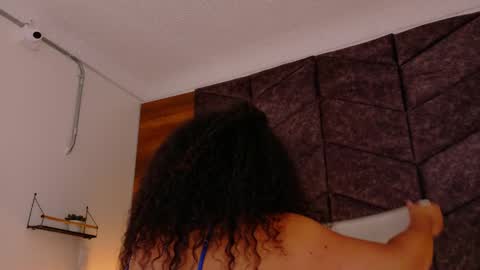  Memphis Williams  online show from 03-25-26, 03:01