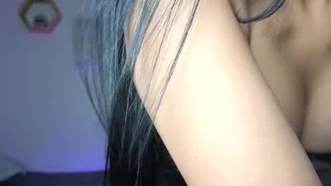 Menca of your love online show from 10-29-25, 02:36