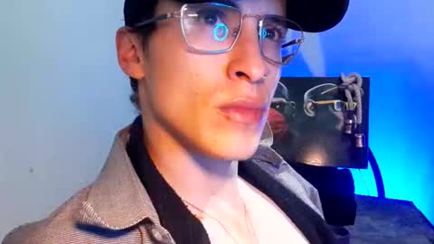 Snapshot of menyy666 chatting on 11-26-25, 08:26 Giorggio Fragacci online show from 11-26-25, 08:26