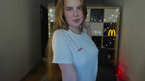 Flora  Next stream November 17th at 6  GMT online show from 02-02-26, 07:07