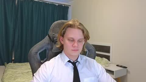 Mickey online show from 02-21-25, 01:22