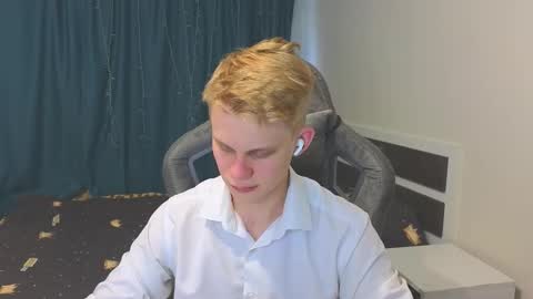 Mickey online show from 11-16-25, 10:32