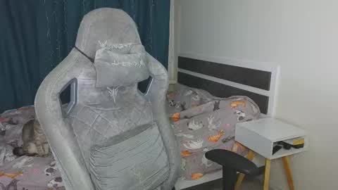 Mickey online show from 02-06-26, 05:27