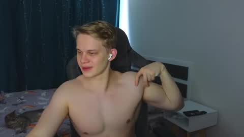 Mickey online show from 03-08-26, 05:00