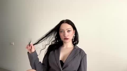 Snapshot of meowalika chatting on 06-18-26, 11:25 MeowAlika online show from 06-18-26, 11:25