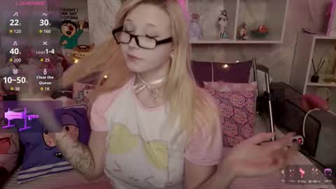 MeowkaKitty online show from 02-16-26, 02:40