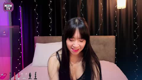 meowkami online show from 03-23-26, 12:36