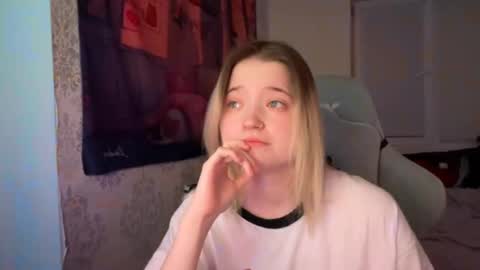 meowme online show from 12-31-24, 10:45